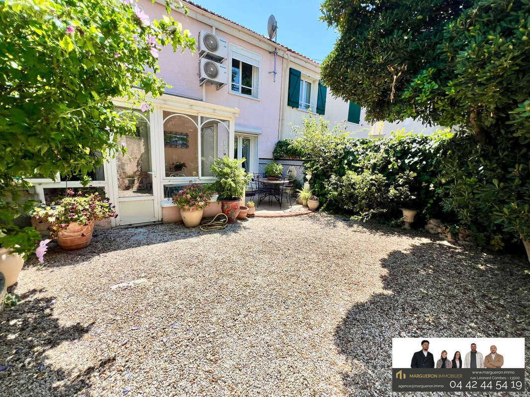 Maison 100 m² à Istres  - photo 4
