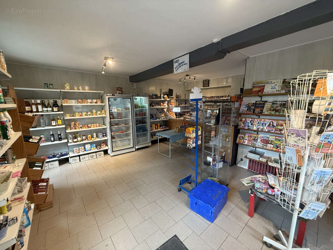 Appartement à COULMIER-LE-SEC