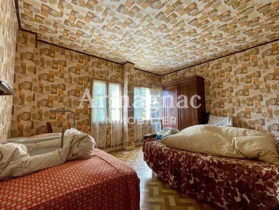 Maison à MONCRABEAU