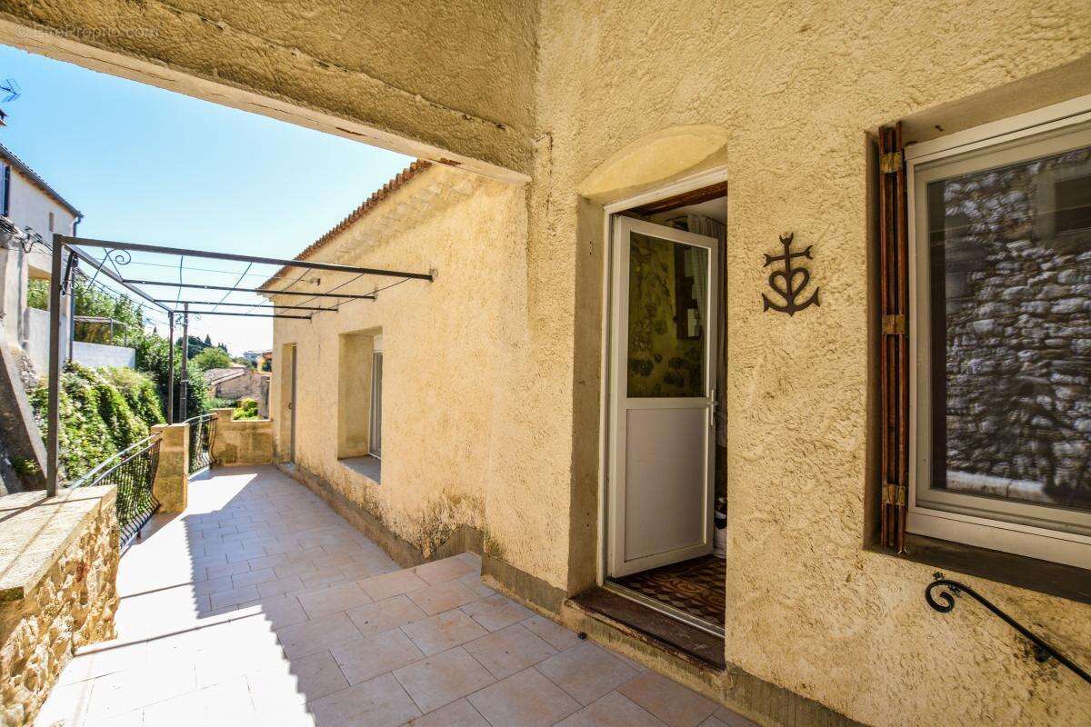 Maison à ESTEZARGUES