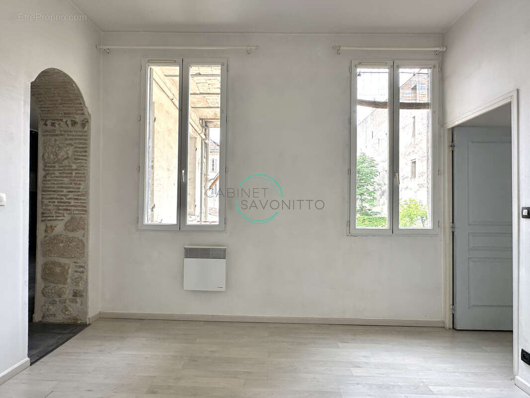 Appartement à MARSEILLE-6E