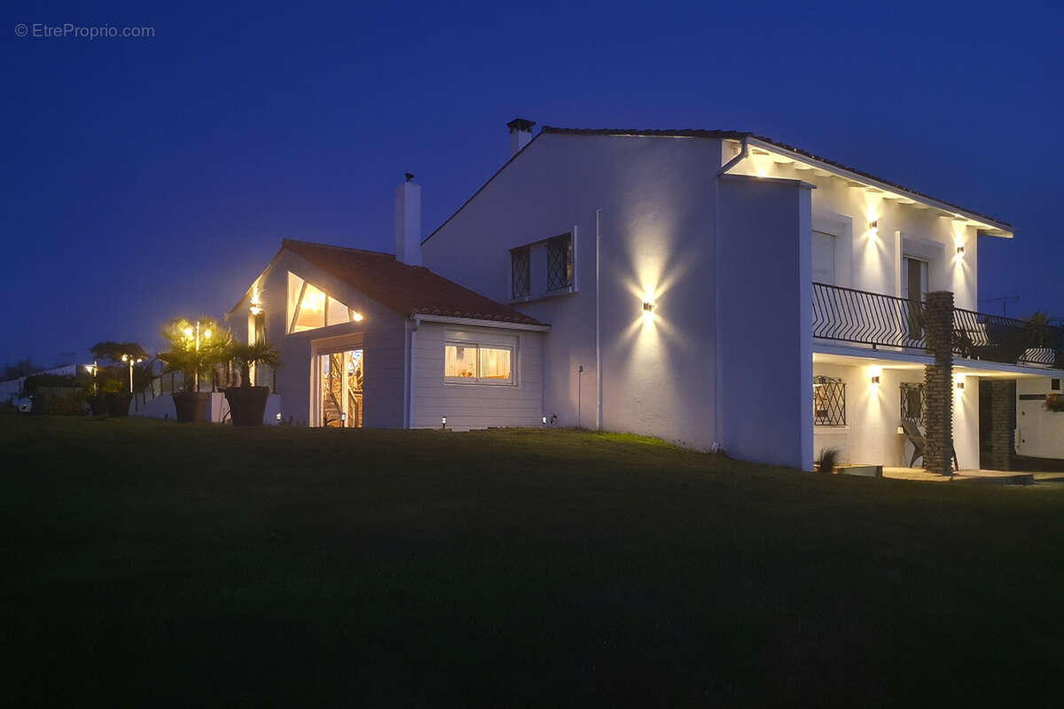 Maison à SAINT-MICHEL-EN-L'HERM