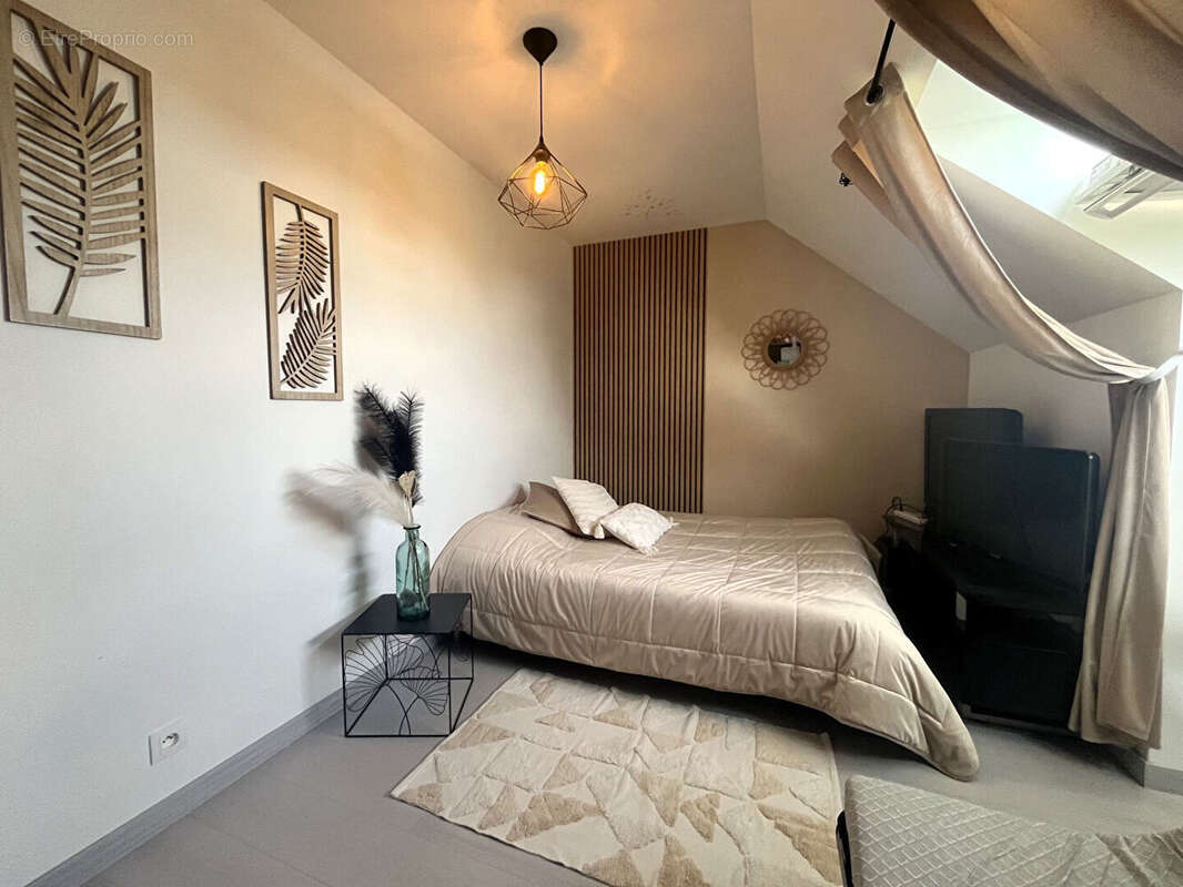 Maison à NEUILLY-EN-THELLE