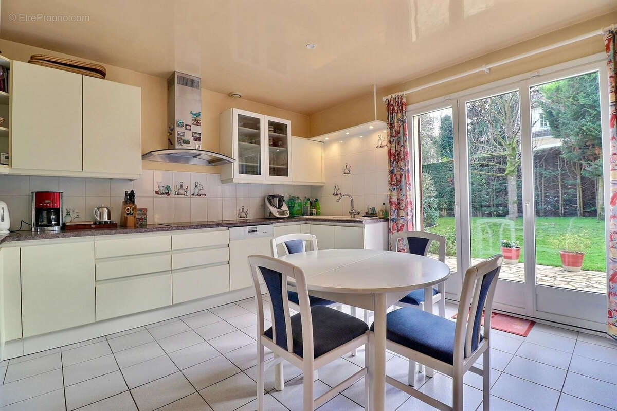 Maison à L'ETANG-LA-VILLE