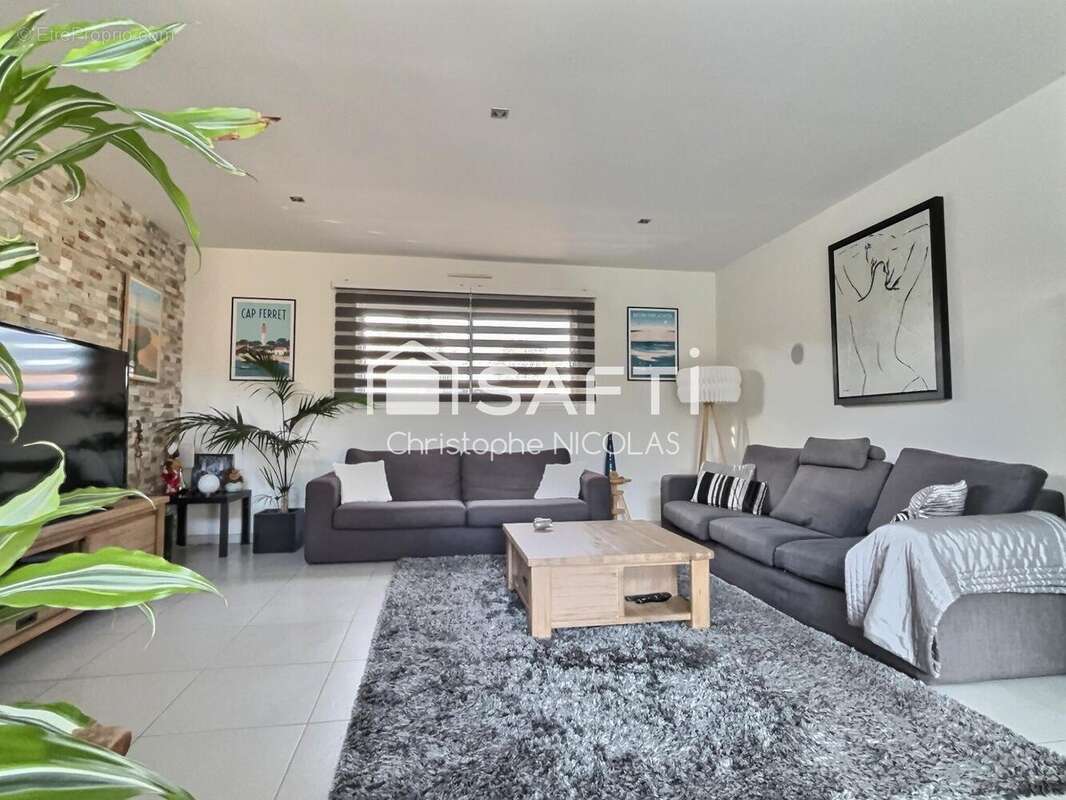 Photo 3 - Maison à SAINT-JEAN-D'ILLAC