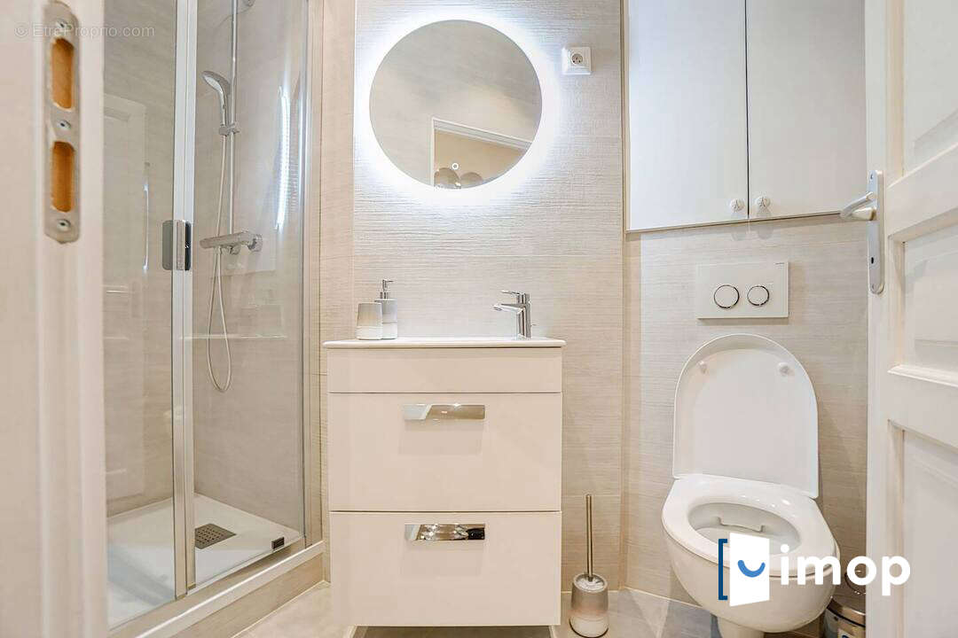 Appartement à PARIS-7E