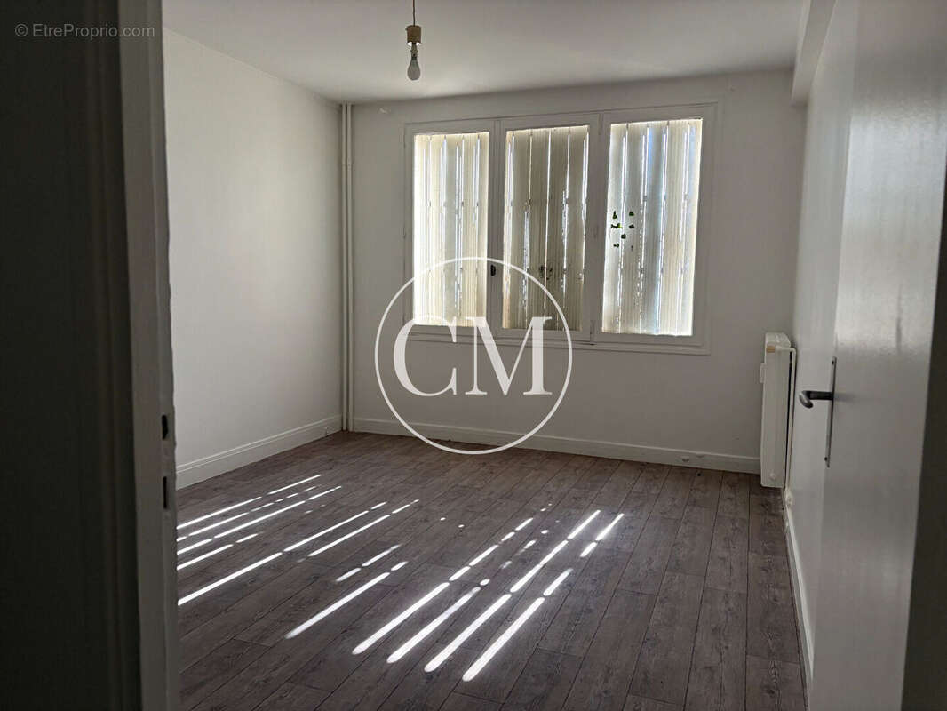 Appartement à VERSAILLES