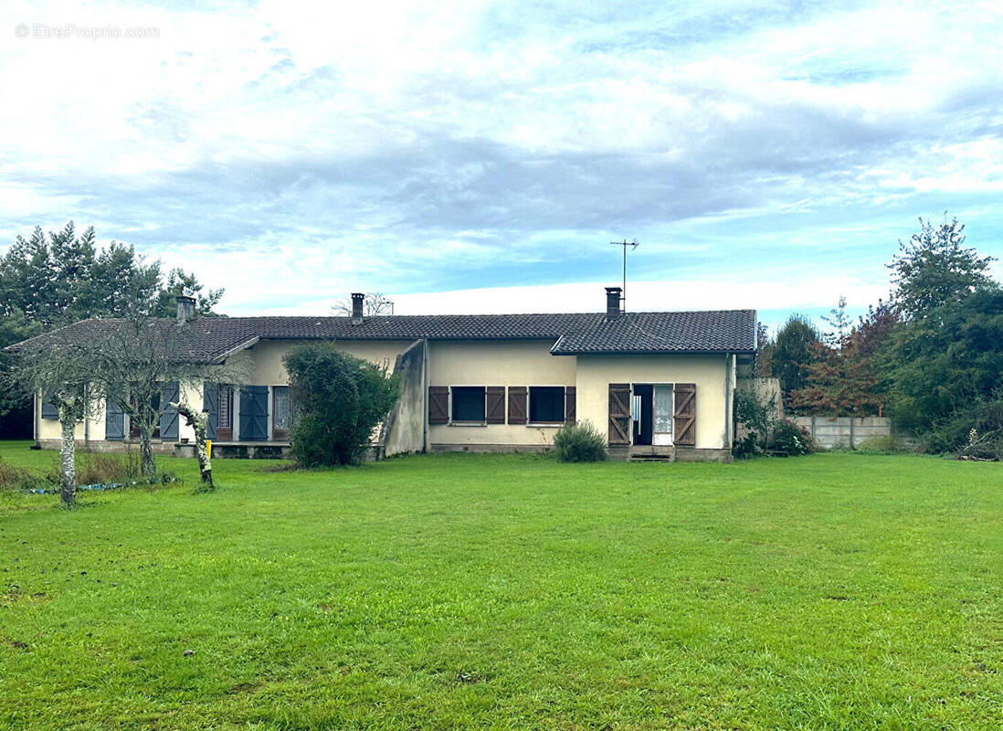 Maison à RION-DES-LANDES