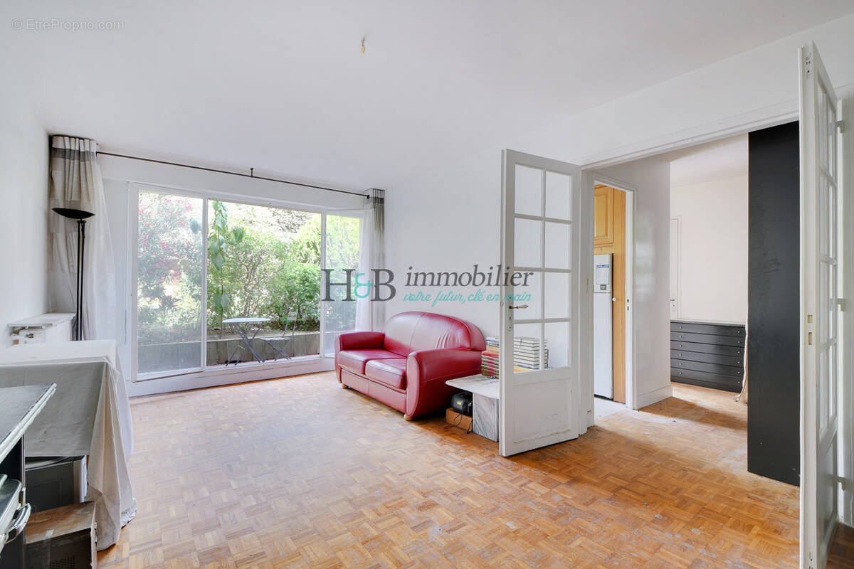 Appartement à PARIS-15E