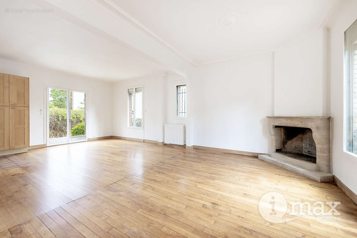 Maison à ASNIERES-SUR-SEINE