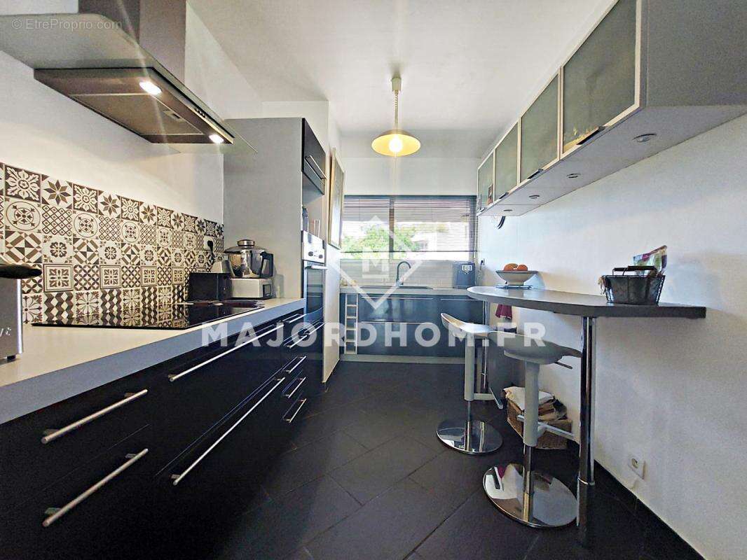 Appartement à MARSEILLE-9E