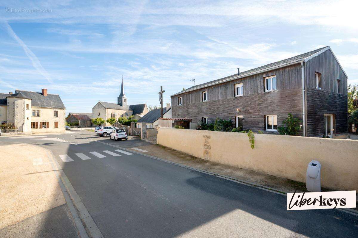 Maison à DOUE-LA-FONTAINE