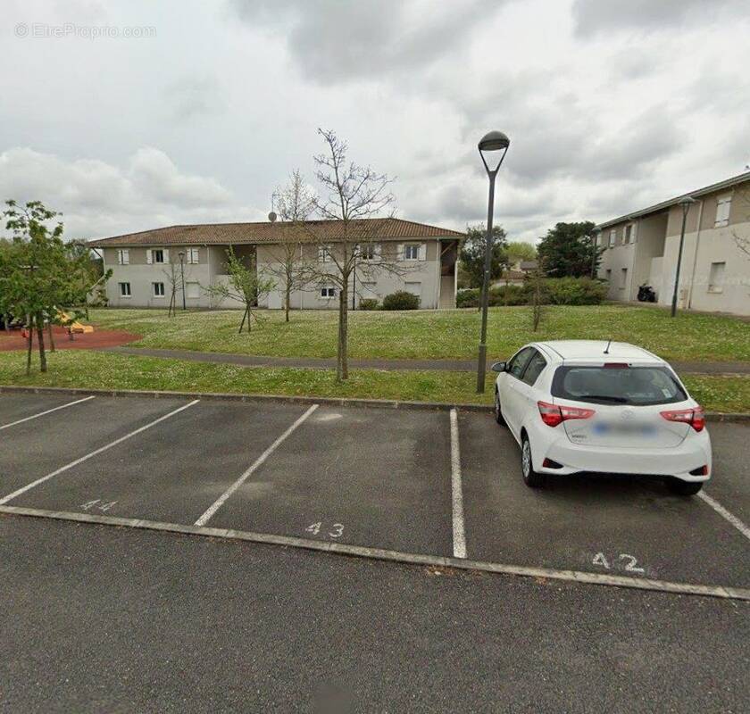 Appartement à MONTUSSAN