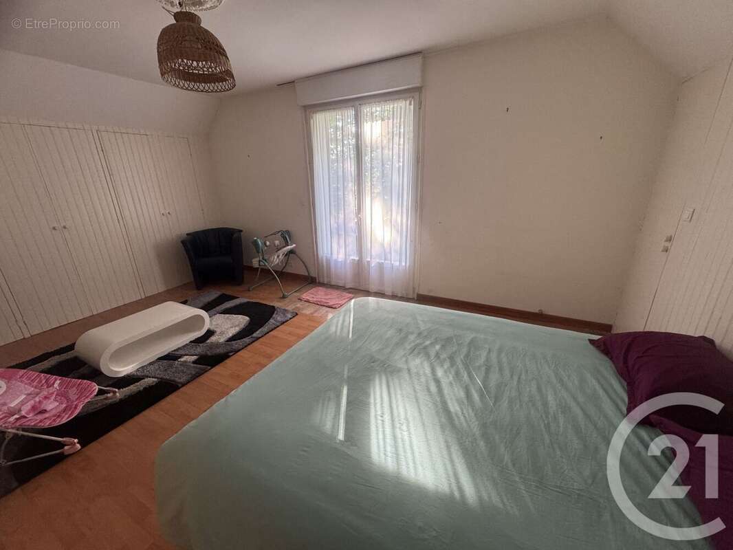 Maison à ETAIS-LA-SAUVIN