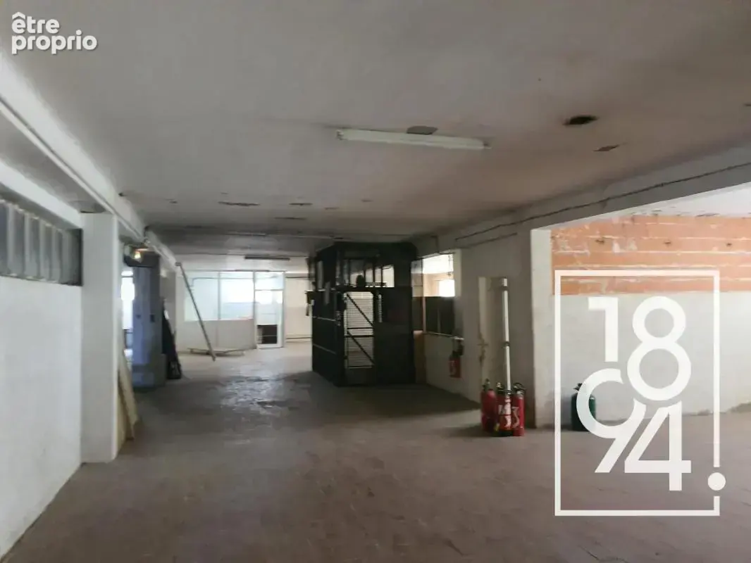 Bien Commercial À Vendre - photo 3
