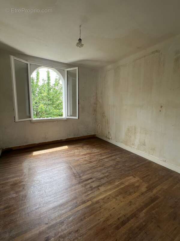 Maison 188 m² à Larmor-Plage  - photo 4