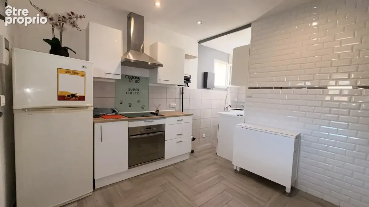 Appartement rénové à 600 mètres de la plage - Balcon plein Sud - photo 2