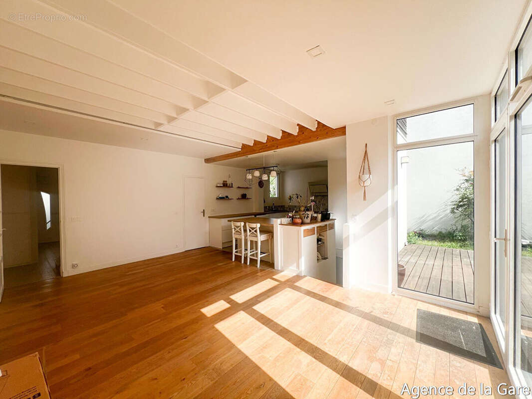 Maison à CARRIERES-SUR-SEINE