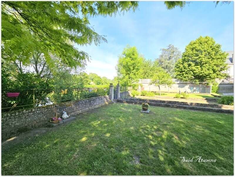 Maison à CHATEL-SUR-MOSELLE