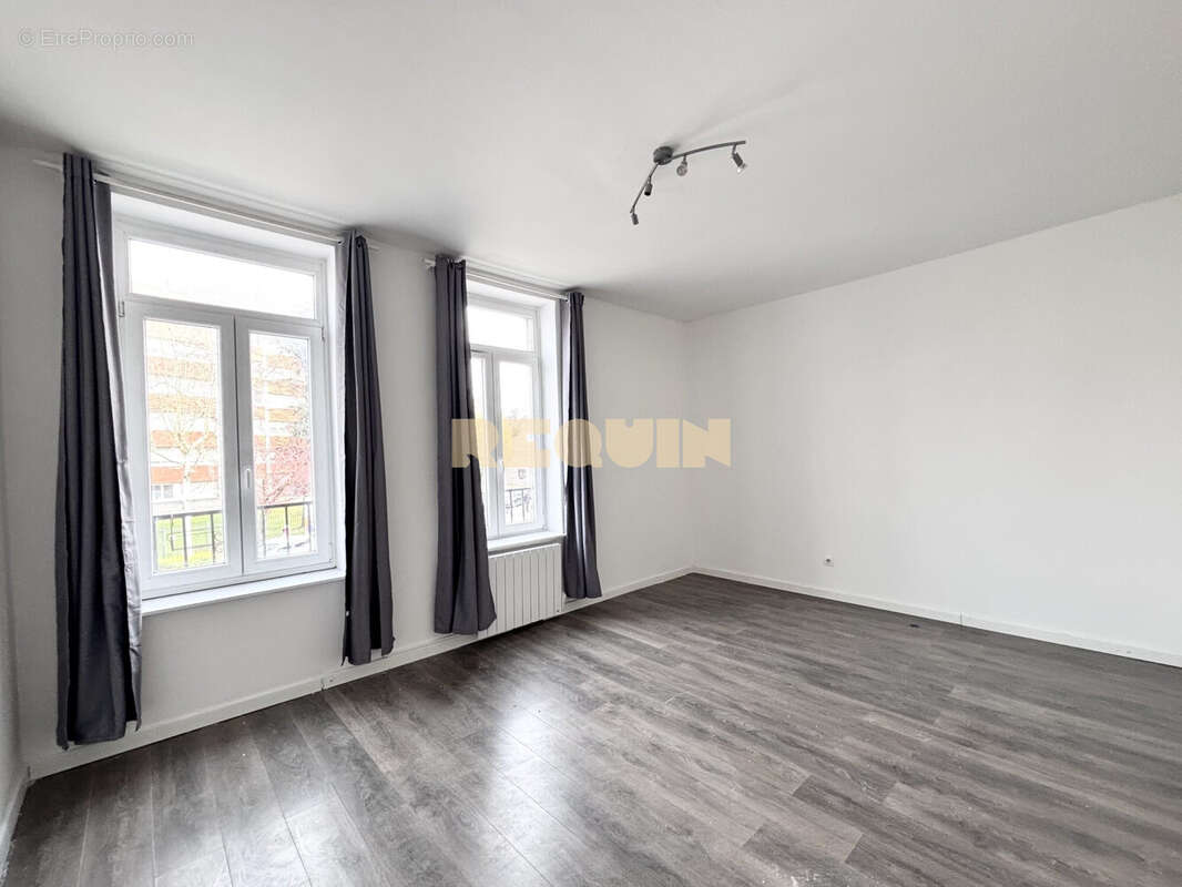 Appartement à LA MADELEINE