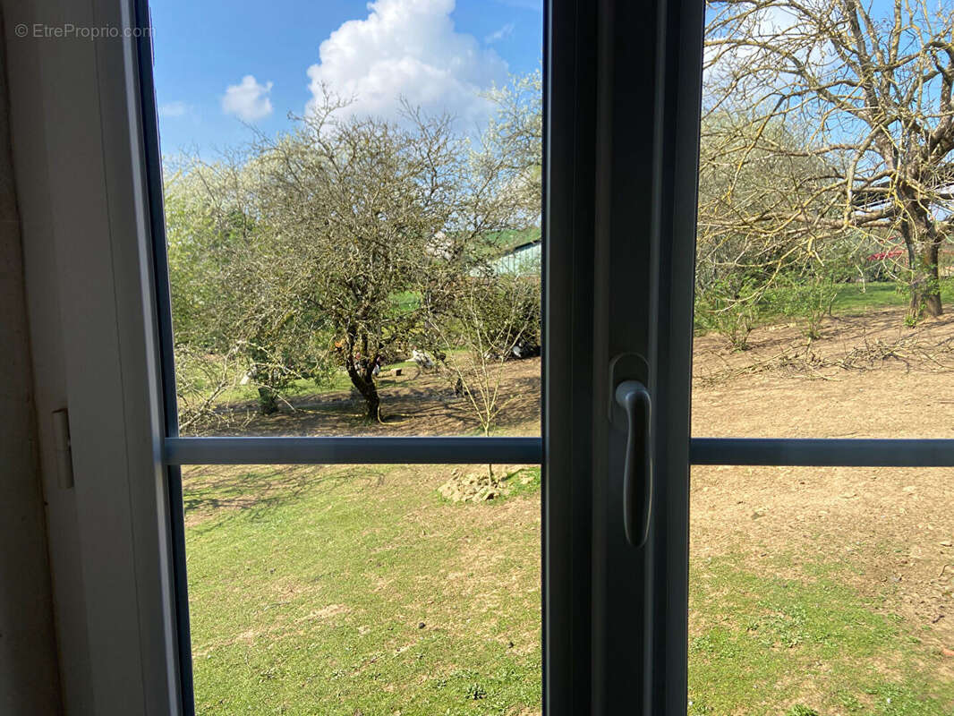 Maison à BILLY-CHEVANNES