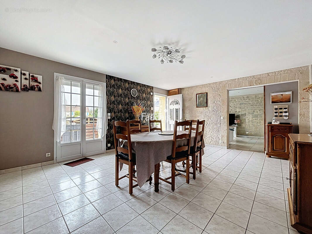 Maison 100 m² à Vendes  - photo 4