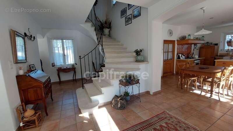 Maison à CABANNES