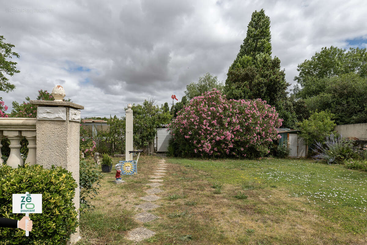 Maison familiale de 160?m2   6 pièces   Sud Vendée   Terrain arboré   DPE B - photo 25