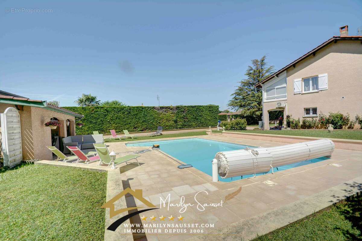 Maison à NEUVILLE-SUR-SAONE