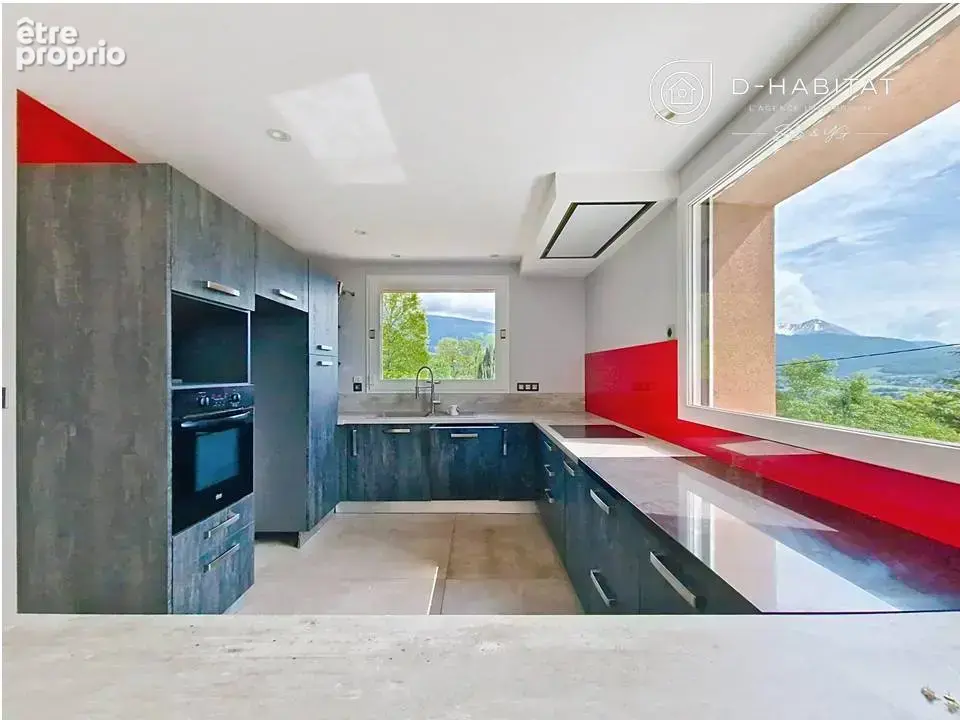 Maison ind 5 chambres terrain 1200 m2  - parking - garage possible - calme - vue panoramique montagne - photo 11