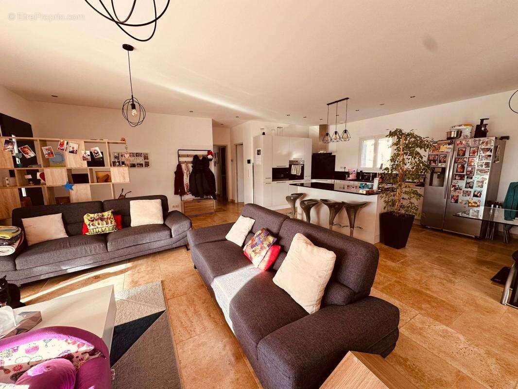 Maison à LABLACHERE