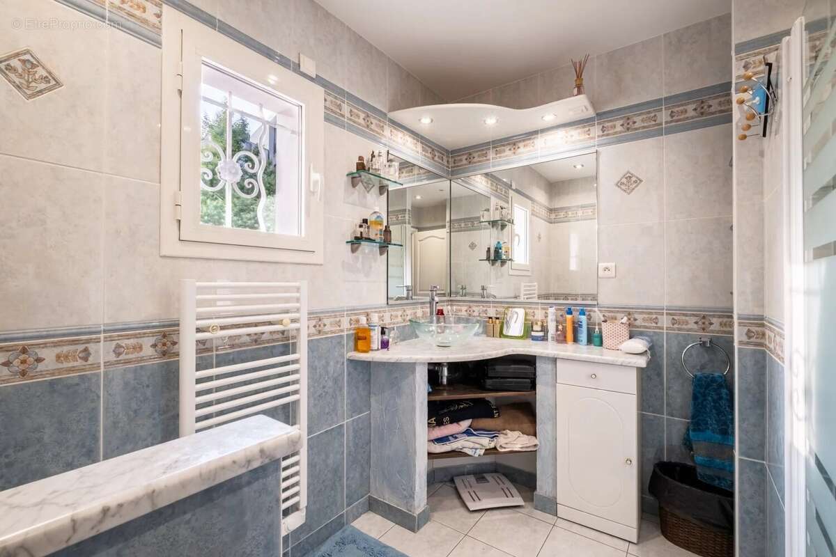 Maison à CAGNES-SUR-MER