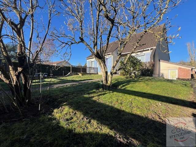 Maison à LES GRANGES-LE-ROI