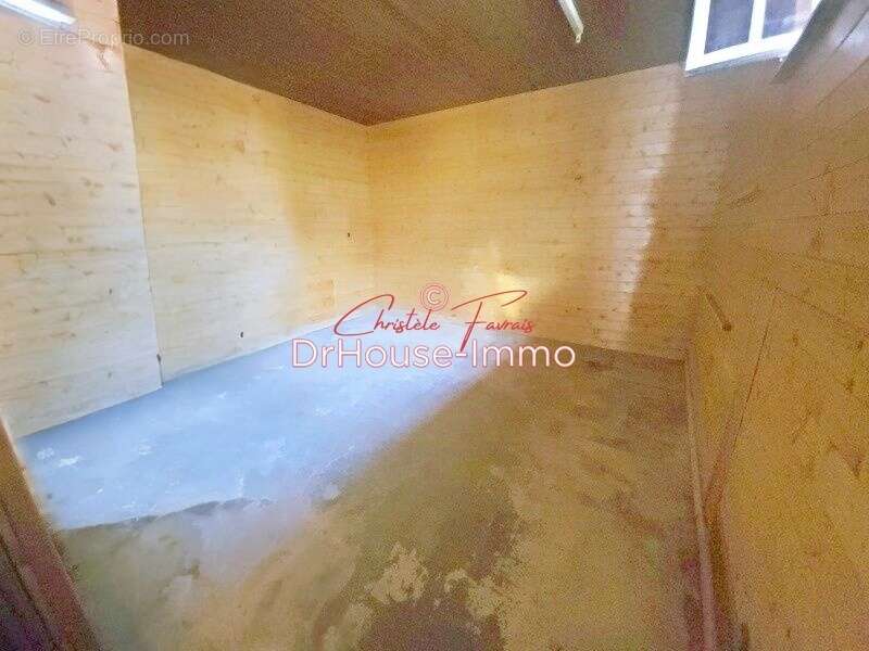 Maison 210 m² à Louvigne-Du-Desert  - photo 26
