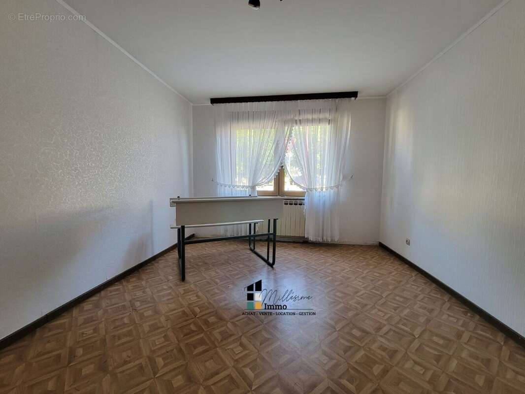 Maison 171 m² à Hambach  - photo 7
