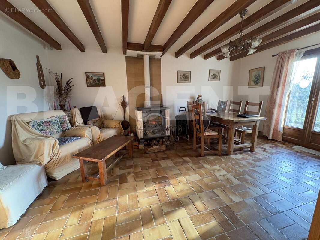 IMG_3513 - Maison à SAINT-DENIS-LES-REBAIS