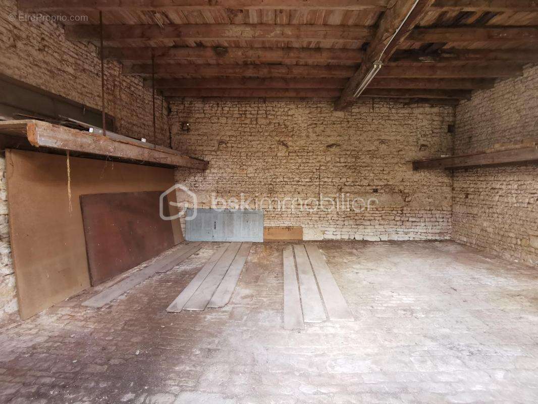 Maison à SAUZE-VAUSSAIS