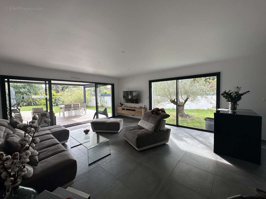 Maison à GUJAN-MESTRAS