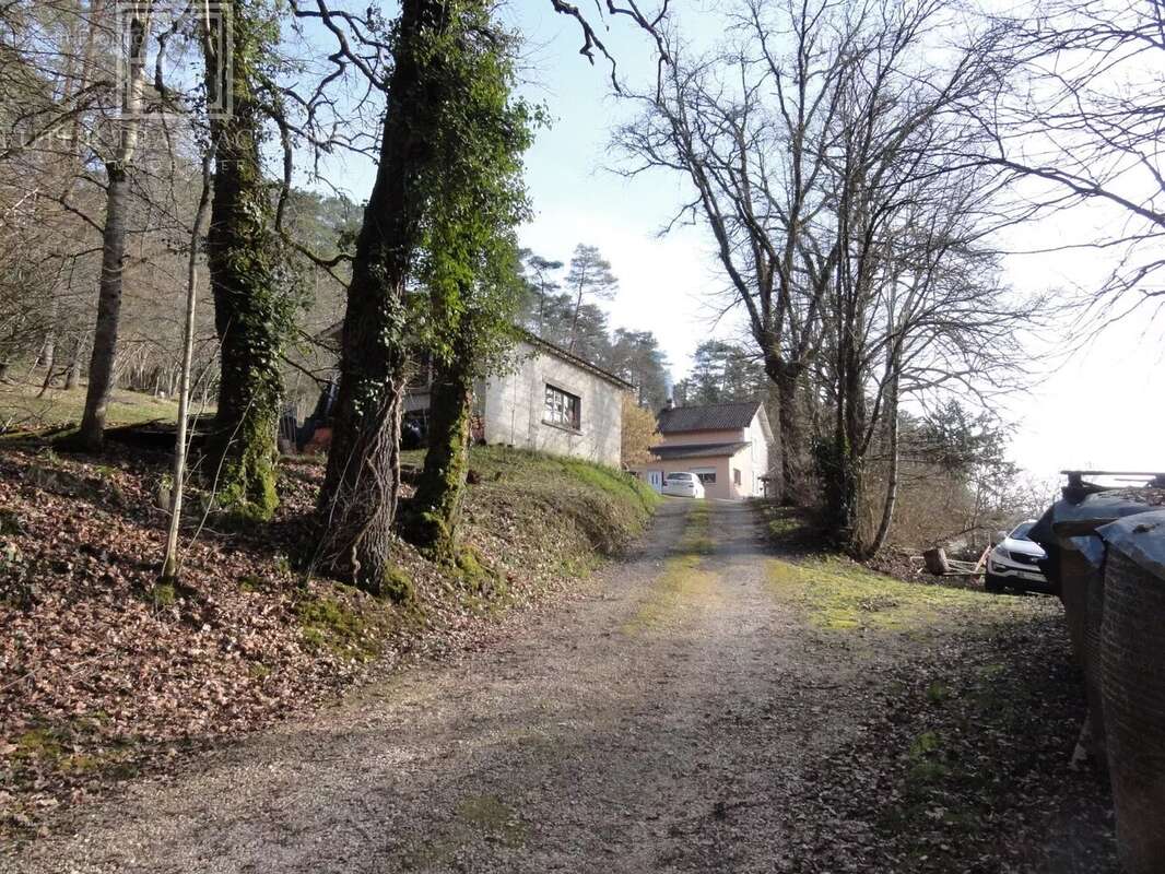 Maison à CHATEAU-L&#039;EVEQUE