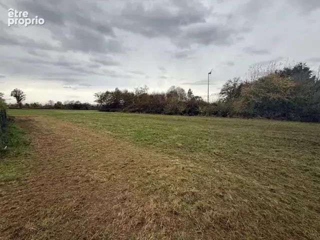 Terrain 1526 m² à Saint-Aubin-Du-Thenney  - photo 2