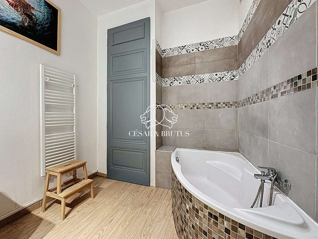 Salle de bains (1) - Appartement à LYON-2E