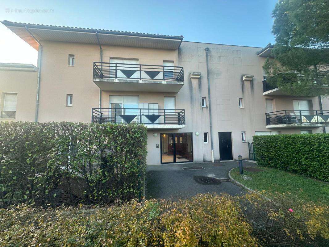Appartement à MEYZIEU