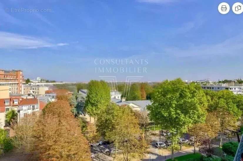 Appartement à NEUILLY-SUR-SEINE