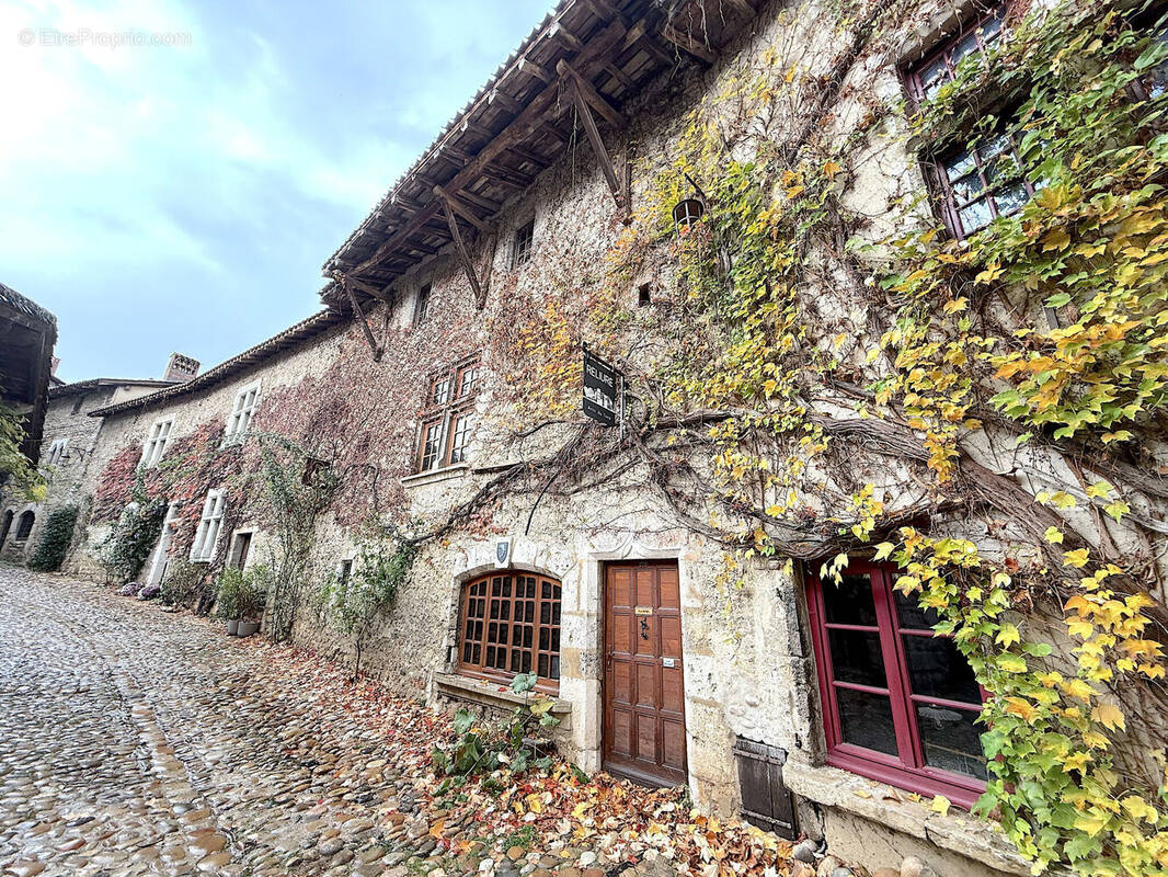 Photo 1 - Maison à PEROUGES