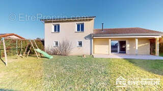 Maison à SALAISE-SUR-SANNE