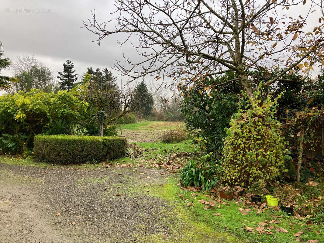 Maison à TIESTE-URAGNOUX