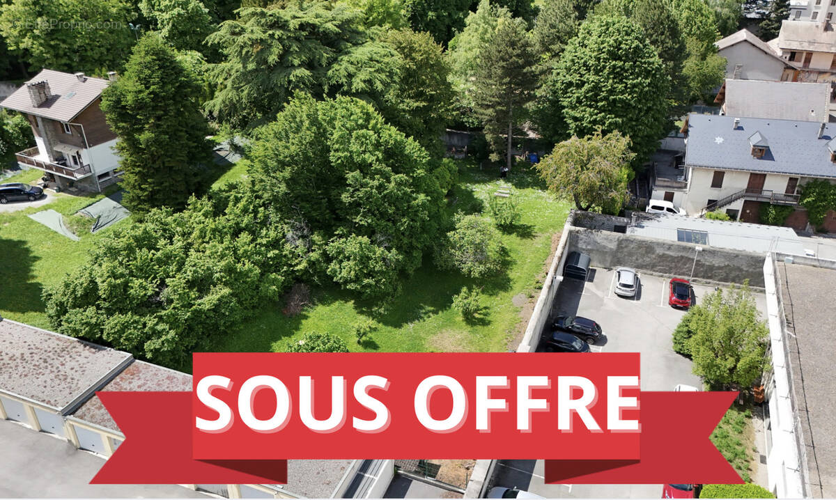 Terrain à SAINT-JEAN-DE-MAURIENNE