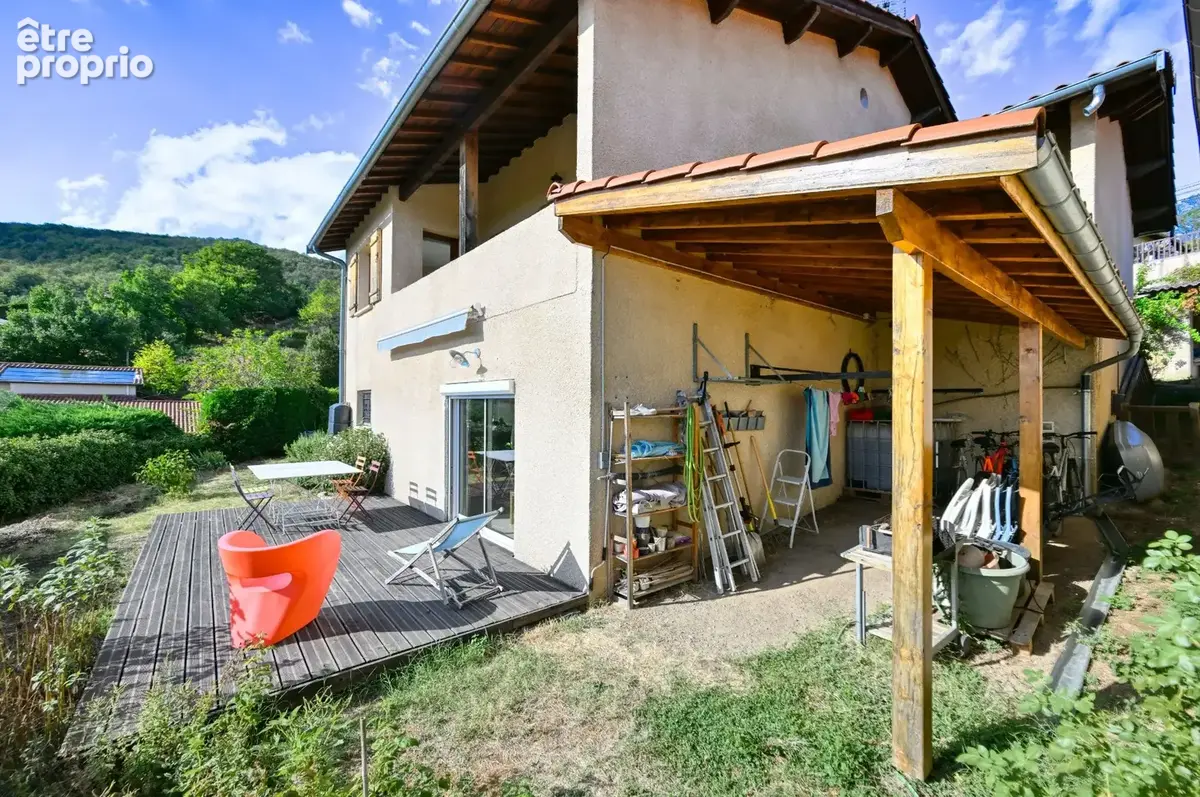THURINS - Grande maison de hameau avec vue - photo 36