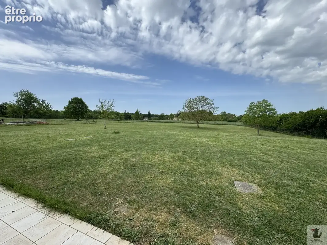Maison de plain-pied avec 3 chambres, double garage et annexe de 88 m2 sur 4 300 m2 ! - photo 9