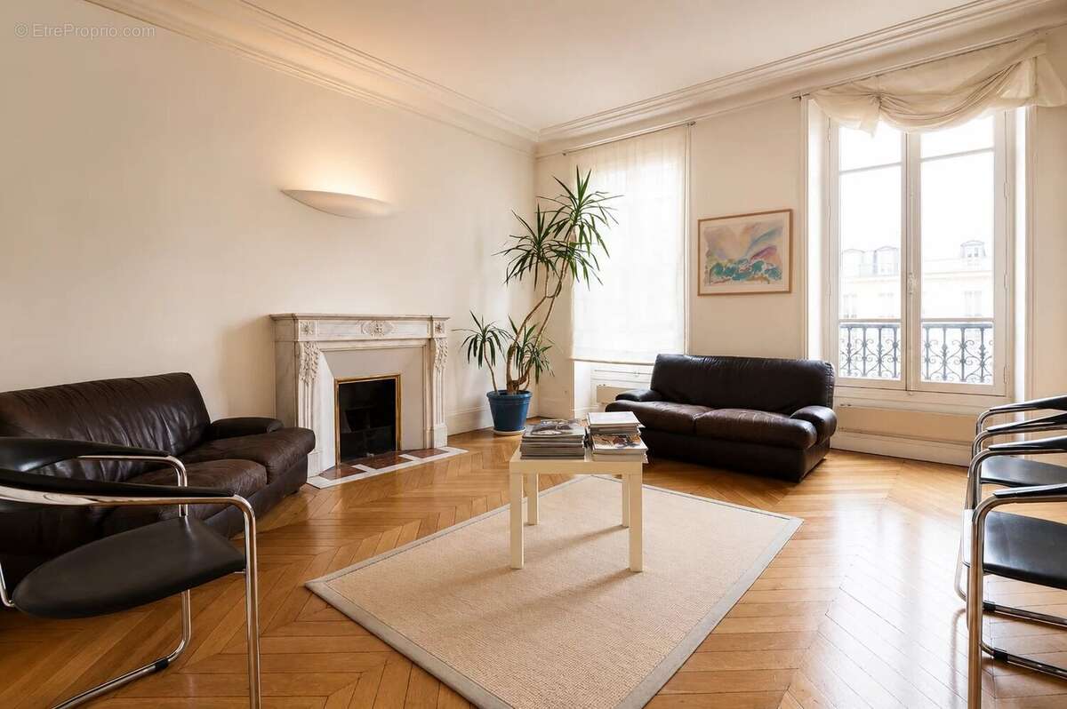 Appartement à VERSAILLES